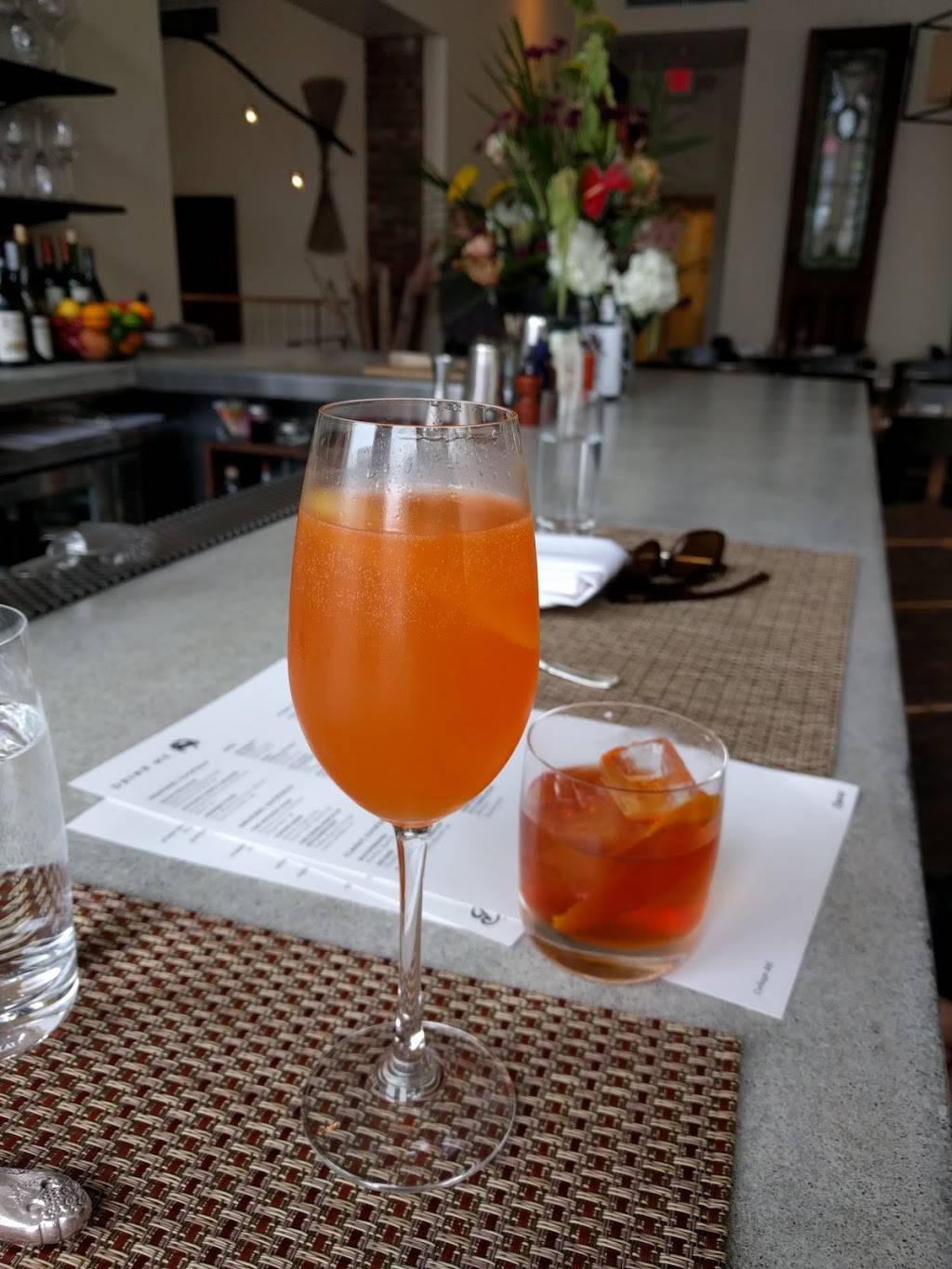 Decca Restaurant | restaurant | 812 E Market St, Louisville, KY 40206, USA | 5027498128 OR +1 502-749-8128