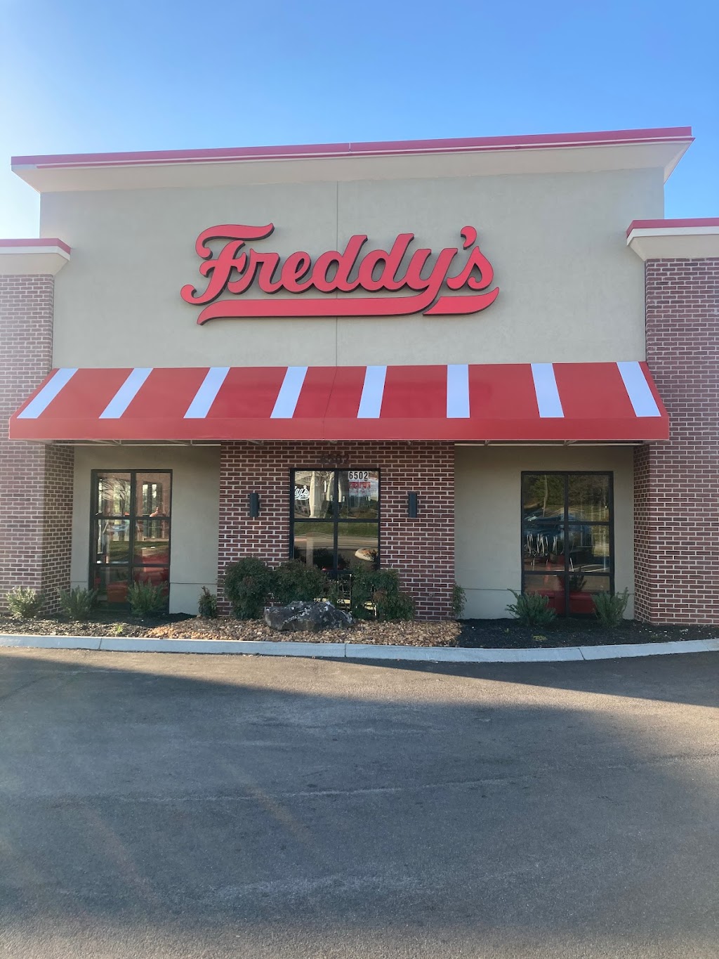 Freddys Frozen Custard & Steakburgers | restaurant | 6502 Kingston Pike, Knoxville, TN 37919, USA | 8652464966 OR +1 865-246-4966