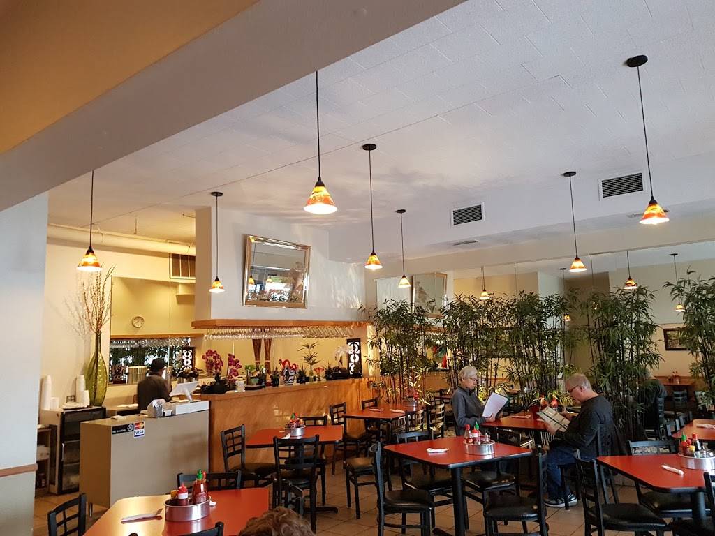 IndoChin Vietnamese Restaurant | restaurant | 1702 Grand Ave, St Paul, MN 55105, USA | 6516902728 OR +1 651-690-2728