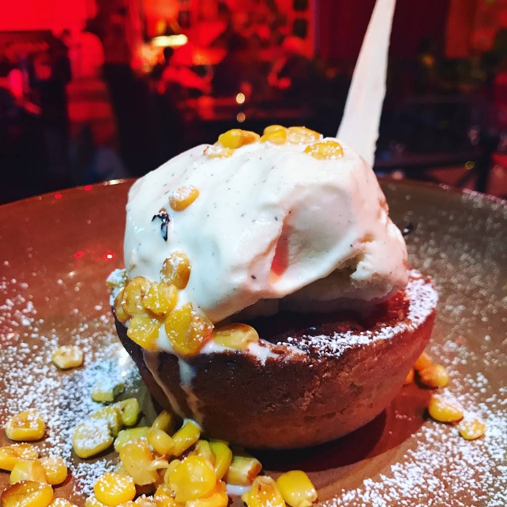 Todo Un Poco | restaurant | 9080 Laguna Main St, Elk Grove, CA 95758, USA | 9166847774 OR +1 916-684-7774