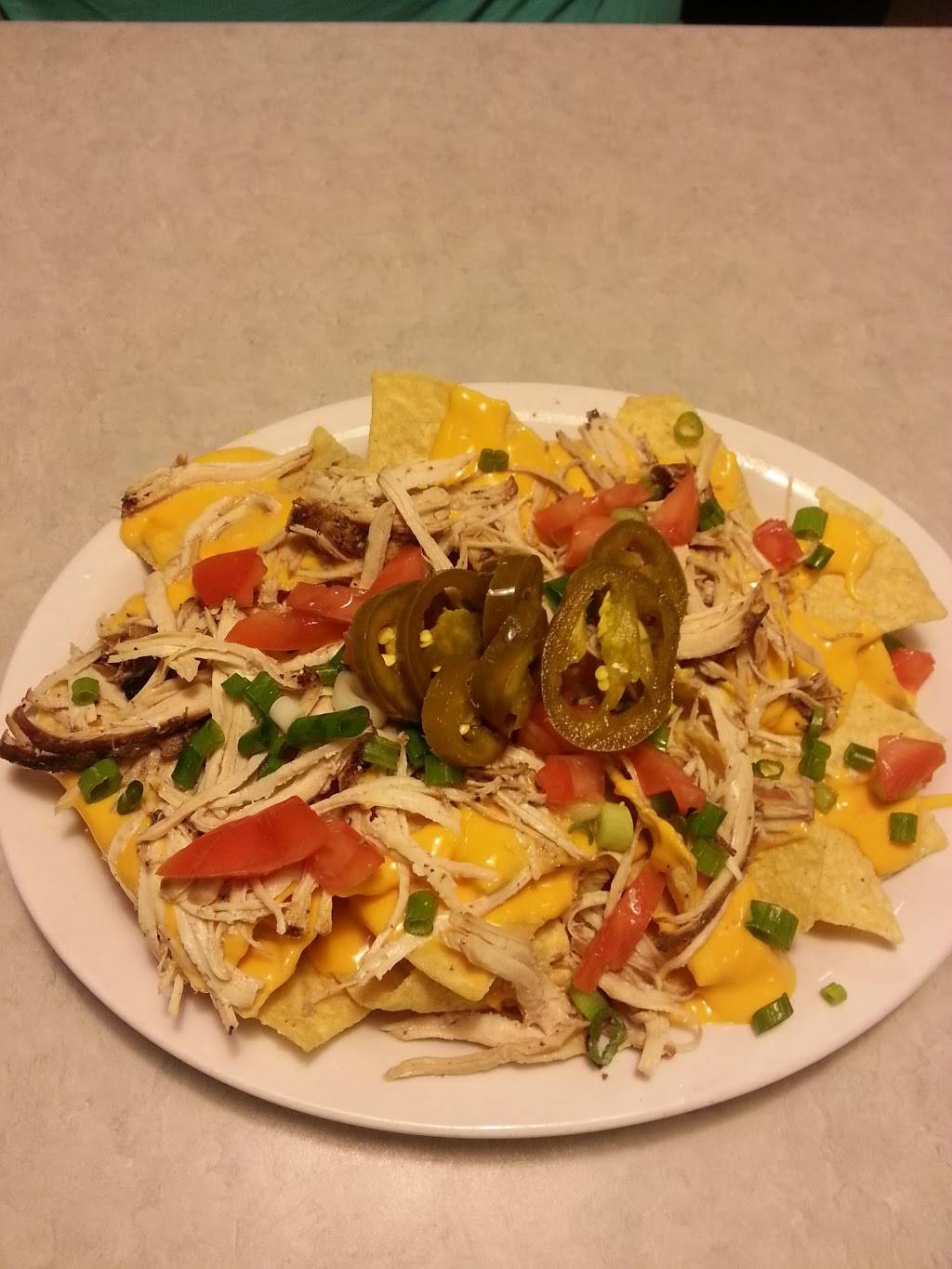 Smo-King Pit | restaurant | 2200 W War Memorial Dr, Peoria, IL 61613, USA | 3096883606 OR +1 309-688-3606