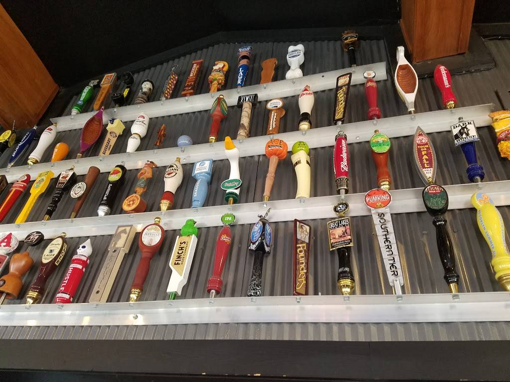 The Crafty Pint | restaurant | 2234 W Dublin Granville Rd, Columbus, OH 43085, USA | 6144681675 OR +1 614-468-1675