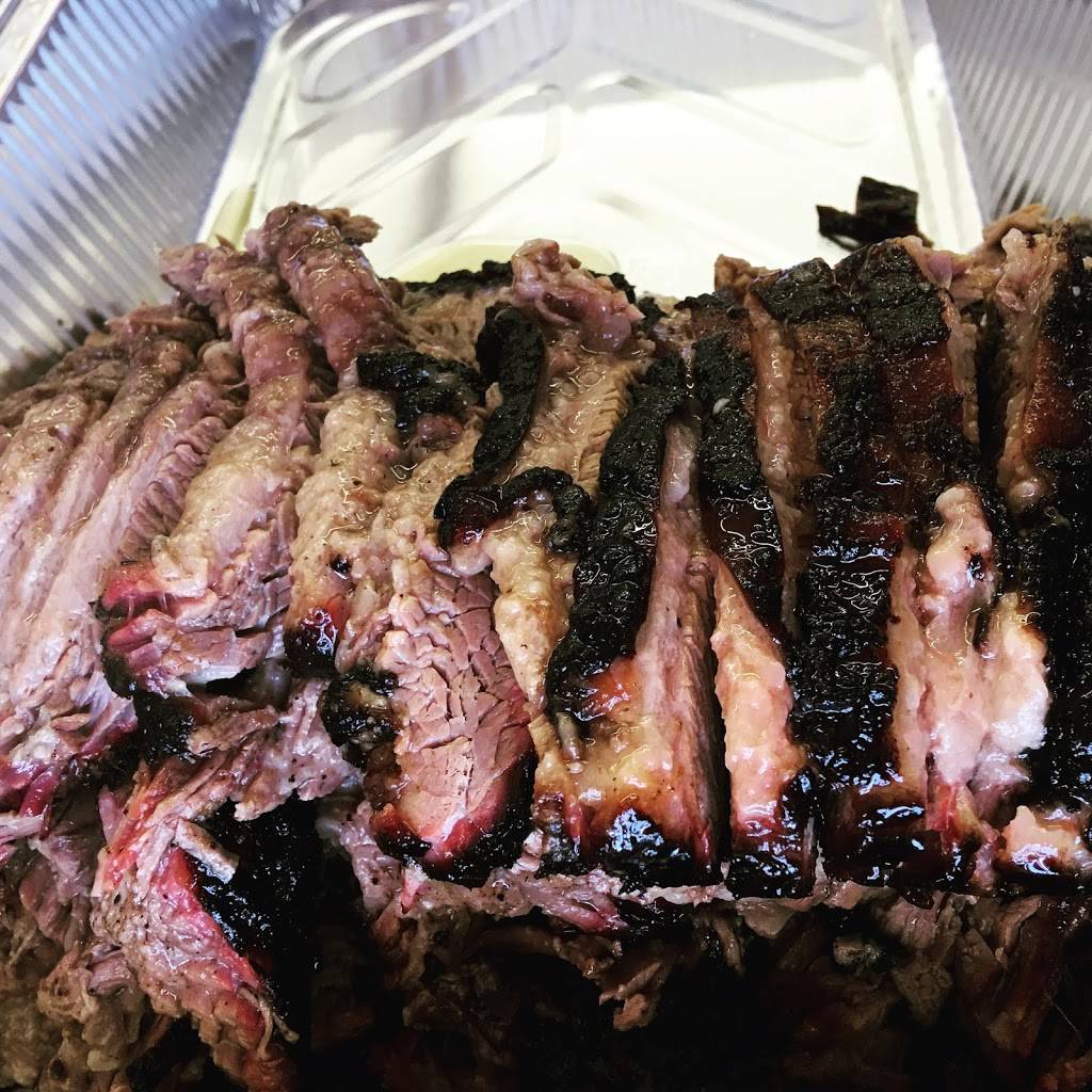 Bottomless Pit BBQ & Catering | restaurant | 2815 Leopard St, Corpus Christi, TX 78408, USA | 3618790900 OR +1 361-879-0900