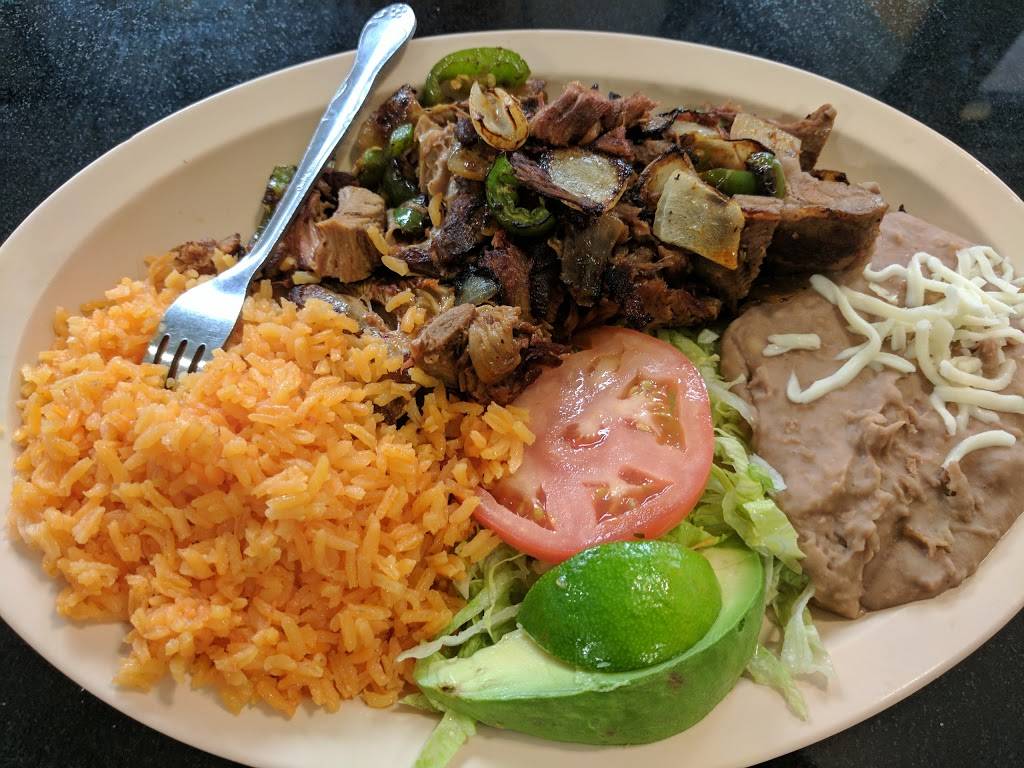 Taqueria Mazamitla | restaurant | 3610 W Belmont Ave, Chicago, IL 60618, USA | 7732672667 OR +1 773-267-2667