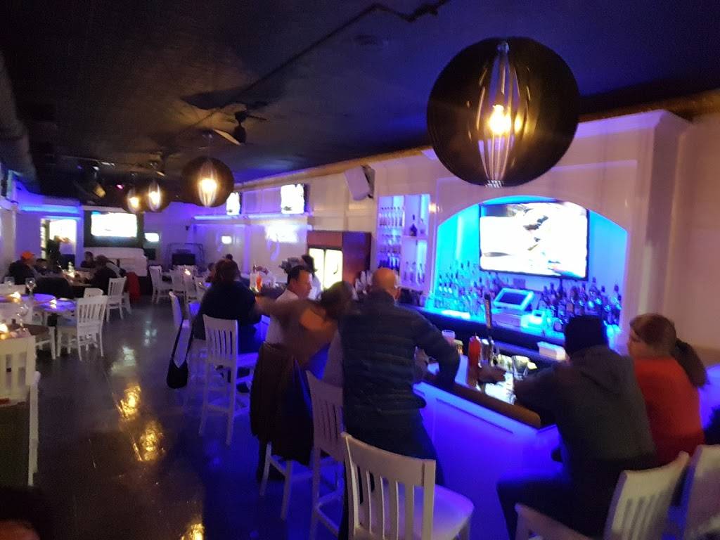 Chifrijo | restaurant | 242 N Main St, Ansonia, CT 06401, USA | 2035165494 OR +1 203-516-5494