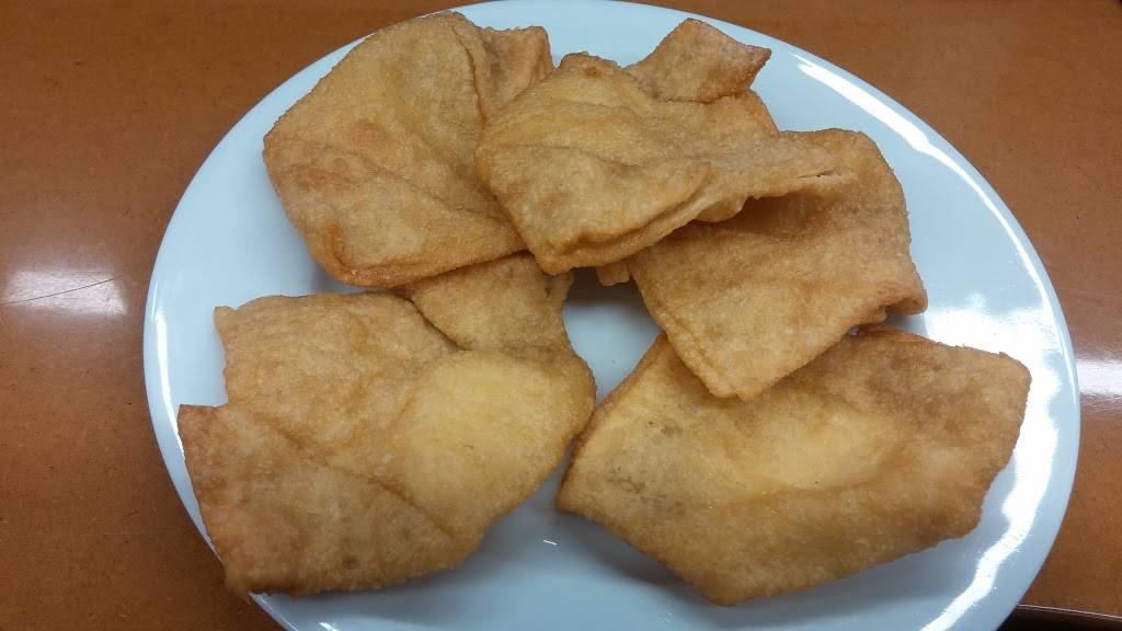 Mon Lung Restaurant | restaurant | 1009 N Ashland Ave, Chicago, IL 60622, USA | 7732278824 OR +1 773-227-8824