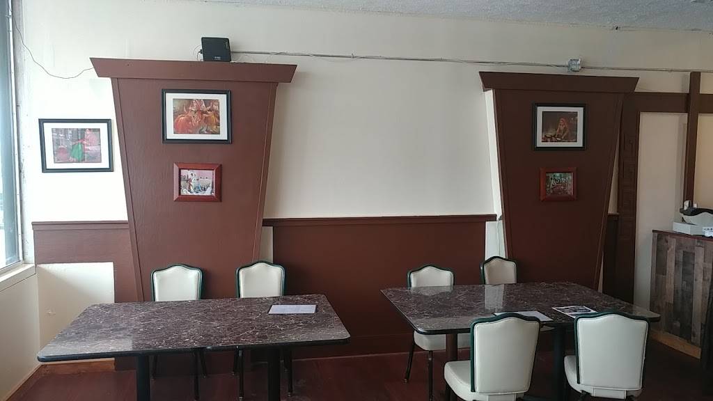 Cleveland Tiffin | restaurant | 4630 Warrensville Center Rd, North Randall, OH 44128, USA | 2162207002 OR +1 216-220-7002