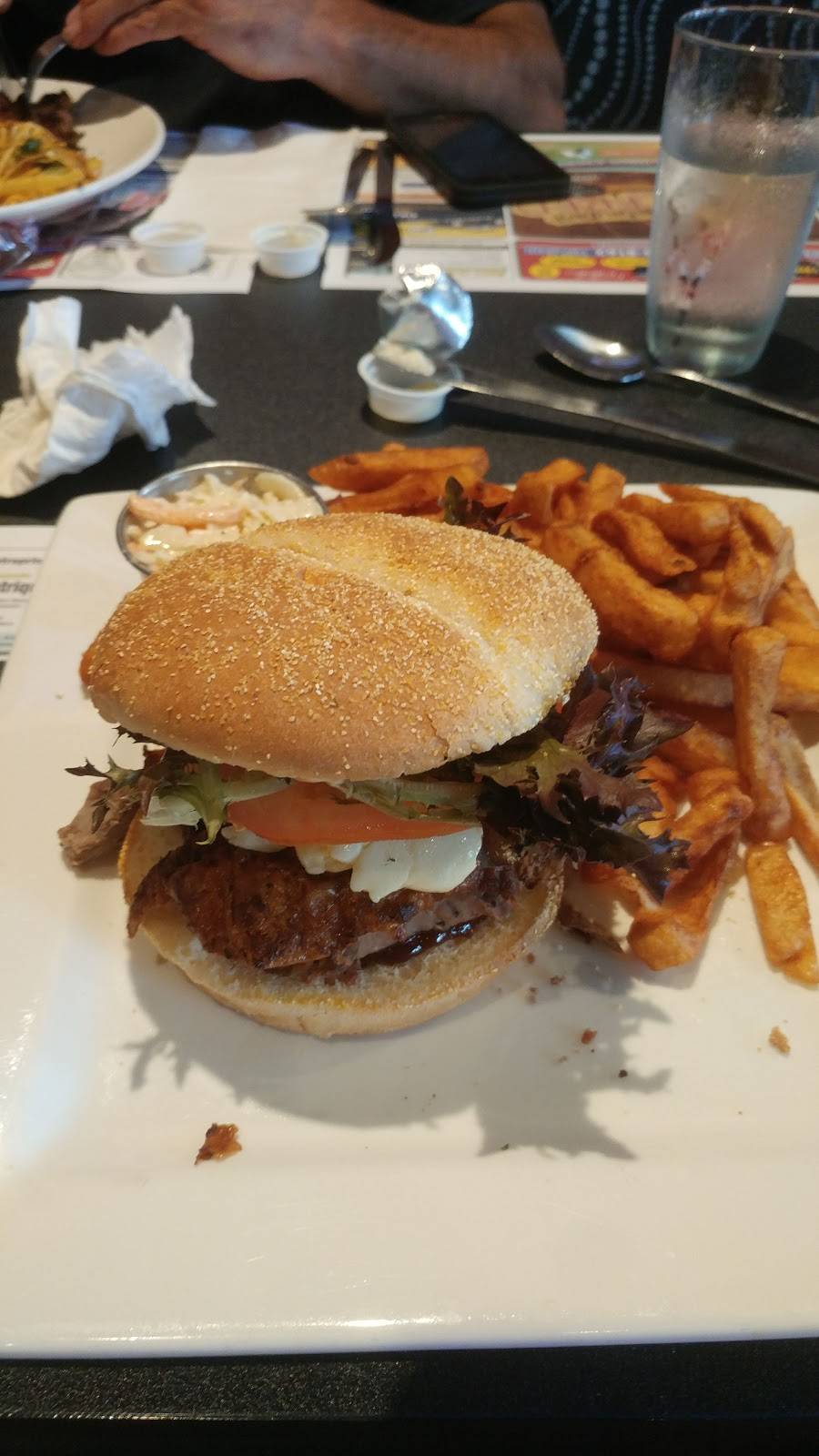 Restaurant St-Alfred | restaurant | 326 2e Avenue, Portneuf, QC G0A 2Y0, Canada | 4189130639 OR +1 418-913-0639