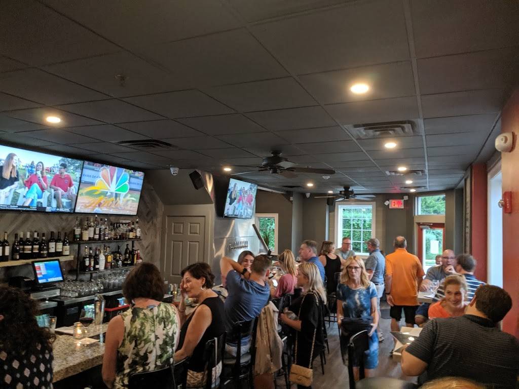 Pepperoncini Restaurant & Bar - Havertown | restaurant | 25 S Eagle Rd, Havertown, PA 19083, USA | 4844545995 OR +1 484-454-5995