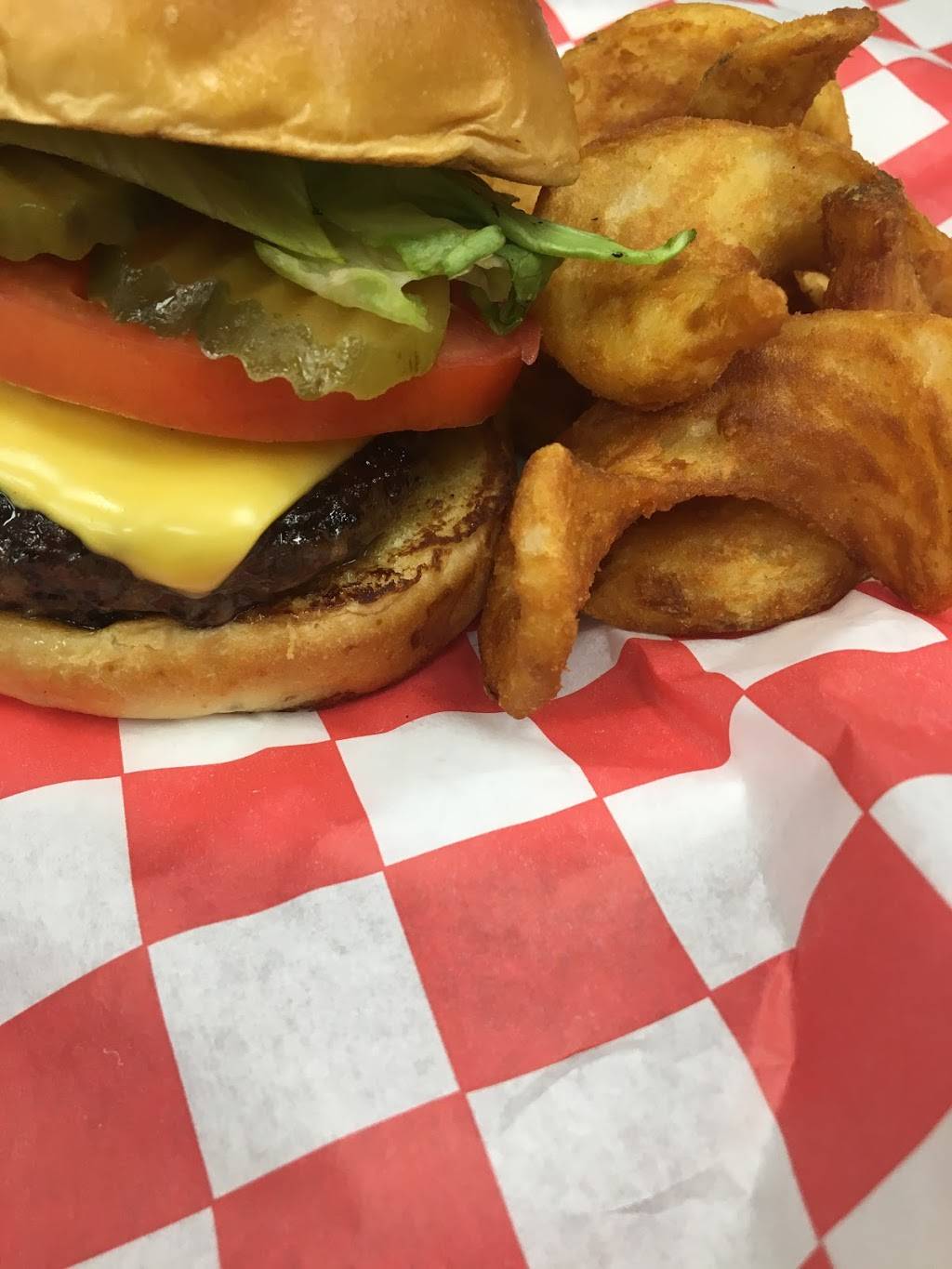 Pizza Factory & Grill | meal takeaway | 5820, 1024 Georgia Rd, Franklin, NC 28734, USA | 8283498888 OR +1 828-349-8888