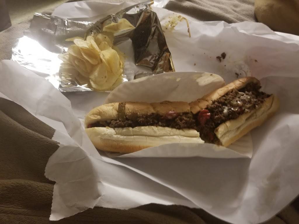 Papas Roast Beef & Pizza | restaurant | 15 Scammell St, Quincy, MA 02169, USA | 6177737400 OR +1 617-773-7400