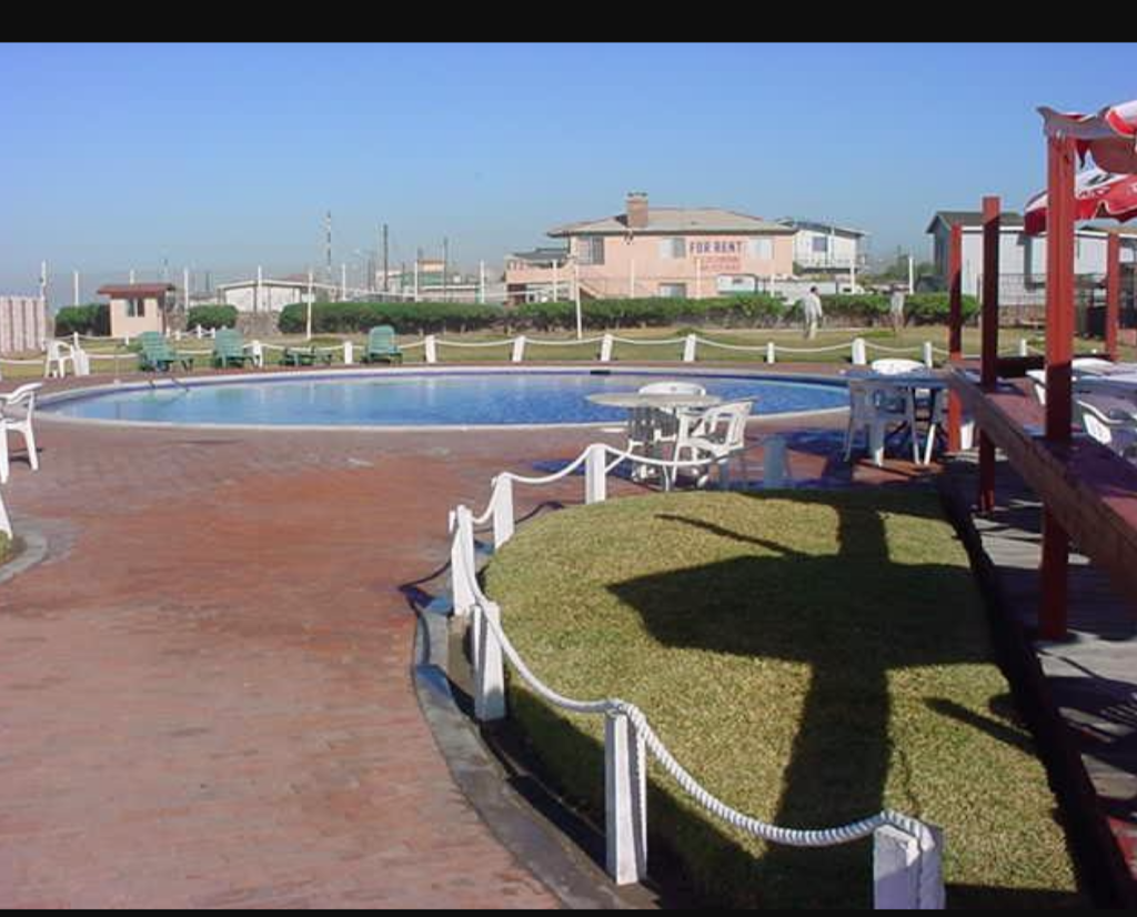 BEACH COMBER | restaurant | Blv. Benito Juares Km. 25.5, Quintas del Mar, Playas Rosarito, 22710 Rosarito, B.C., Mexico | 016616126043 OR +52 661 612 6043