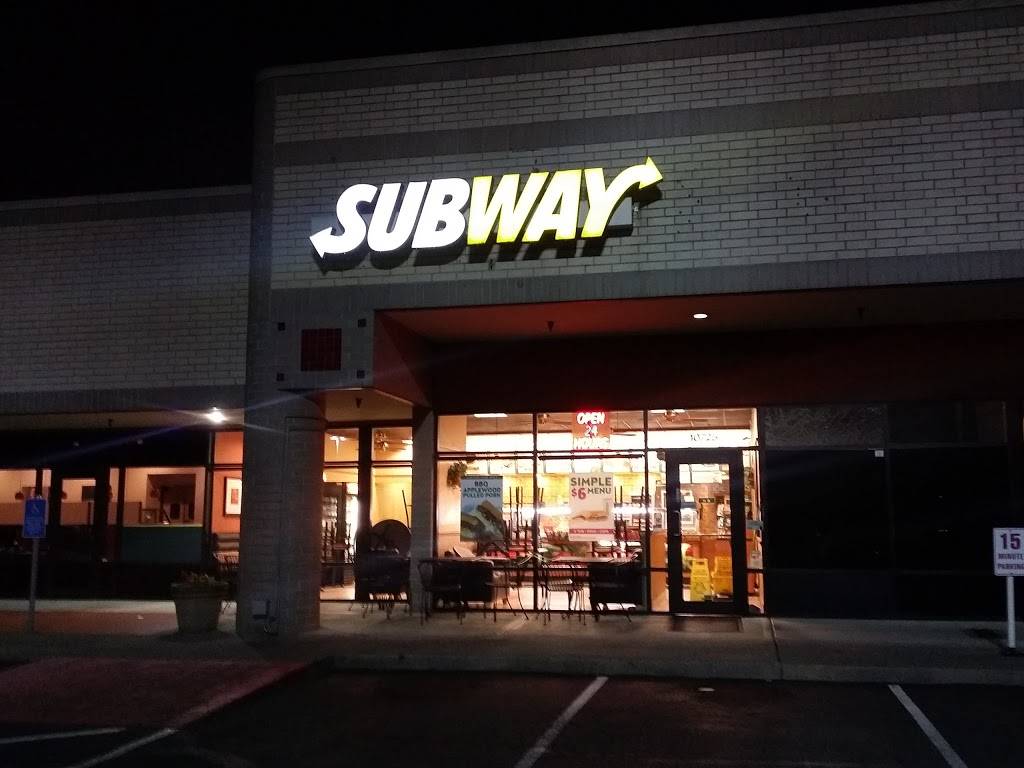 Subway | meal takeaway | 10725 SW Beaverton Hillsdale Hwy, Beaverton, OR 97005, USA | 5036262125 OR +1 503-626-2125