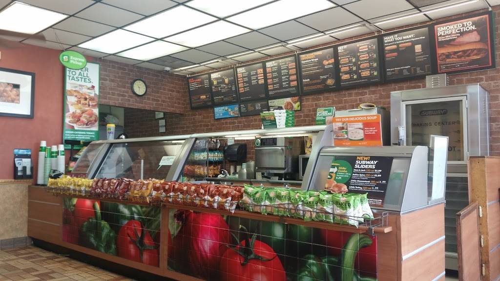 Subway | meal takeaway | 9649 Plank Rd, Clinton, LA 70722, USA | 2256834659 OR +1 225-683-4659