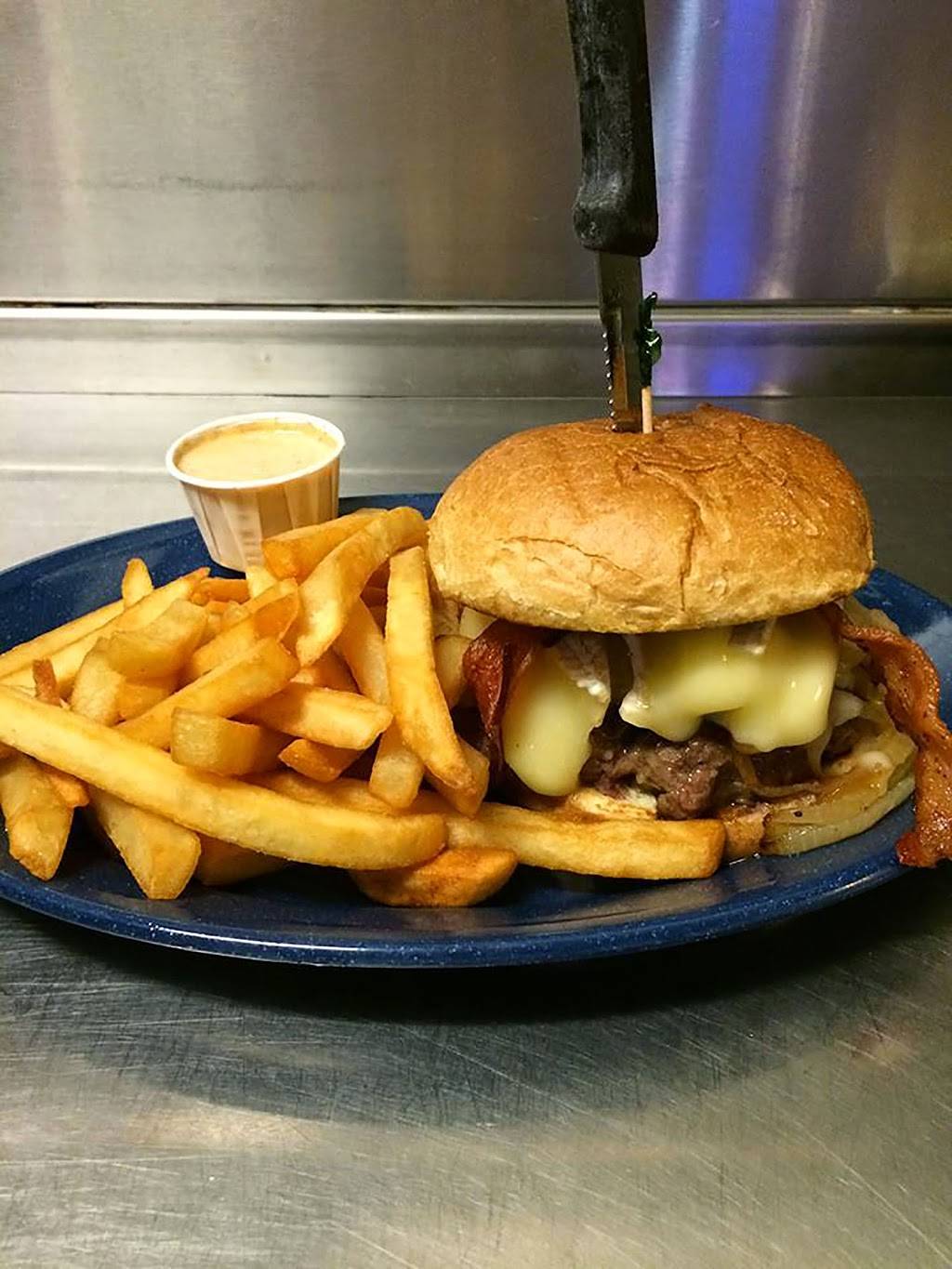 Hamburger Factory Family Restaurant | restaurant | 14122 Midland Rd, Poway, CA 92064, USA | 8584864575 OR +1 858-486-4575