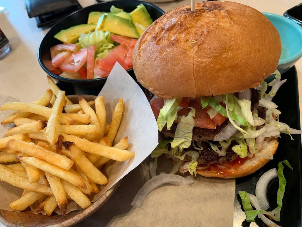 Gemys | restaurant | 7351 Collins Ave, Miami Beach, FL 33141, USA | 3057638364 OR +1 305-763-8364