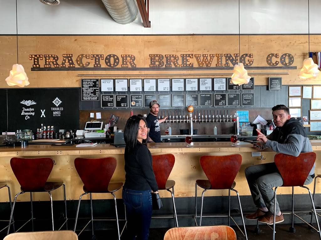 Tractor Brewing Company Wells Park | restaurant | 1800 4th St NW, Albuquerque, NM 87102, USA | 5052436752 OR +1 505-243-6752