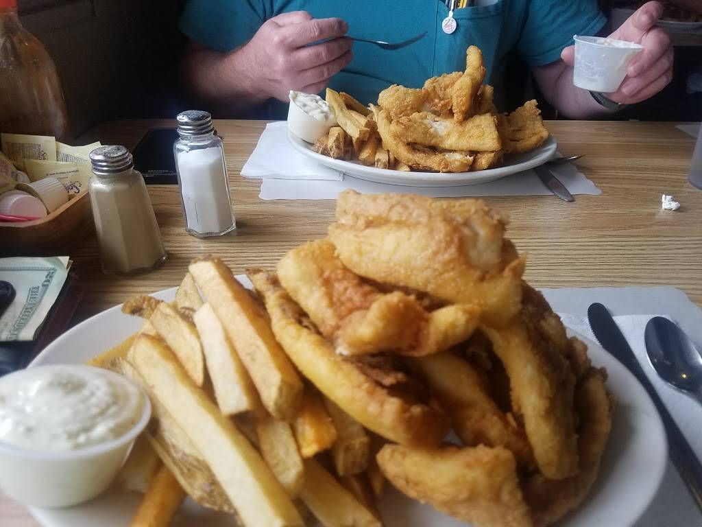 A M Corner Cafe | restaurant | 601 W State St, Fremont, OH 43420, USA | 5672012046 OR +1 567-201-2046