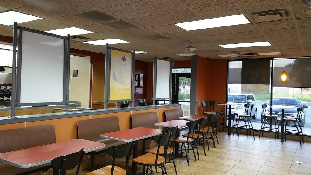 Jack in the Box | restaurant | 6405 Northwest Loop 410, San Antonio, TX 78238, USA | 2105098499 OR +1 210-509-8499