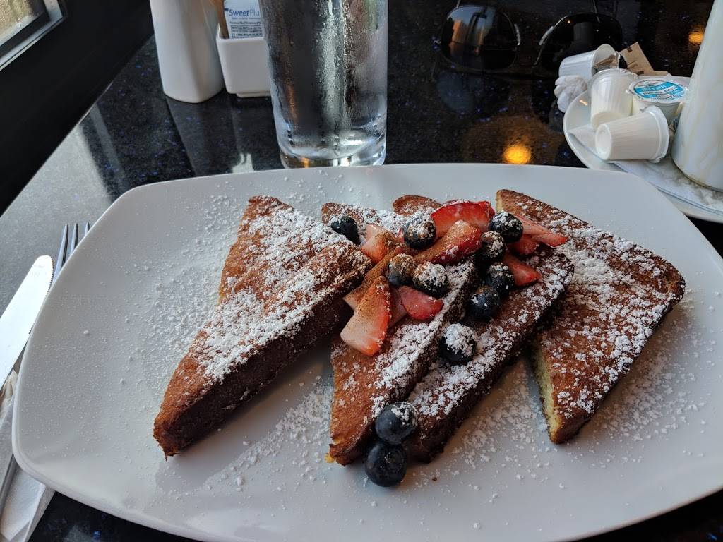 The Executive Diner | restaurant | 1400 Duke St, Alexandria, VA 22314, USA | 7032990894 OR +1 703-299-0894