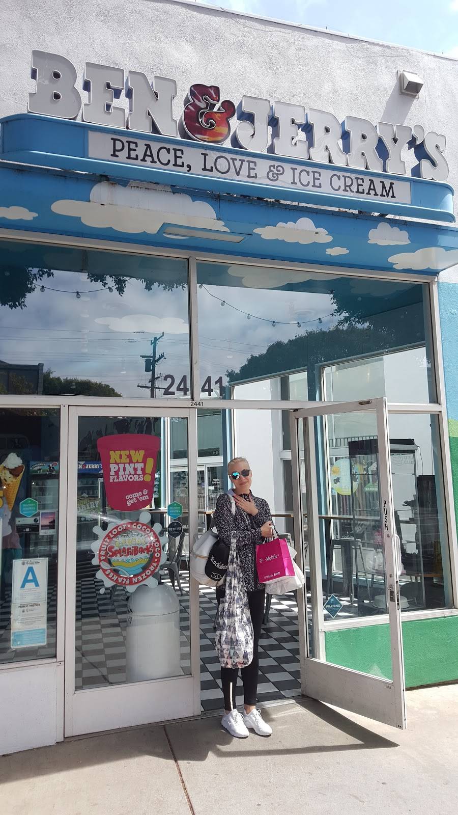 Ben & Jerry’s | bakery | 2441 Main St, Santa Monica, CA 90405, USA | 3104500691 OR +1 310-450-0691