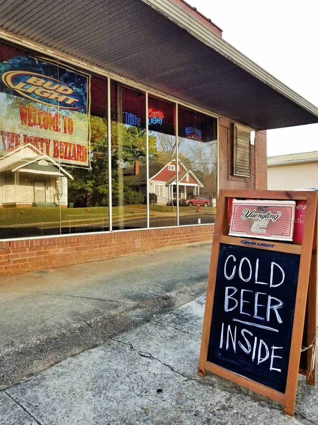 Rusty Buzzard | restaurant | 909 N Bethel St #3126, Thomaston, GA 30286, USA | 7066470608 OR +1 706-647-0608