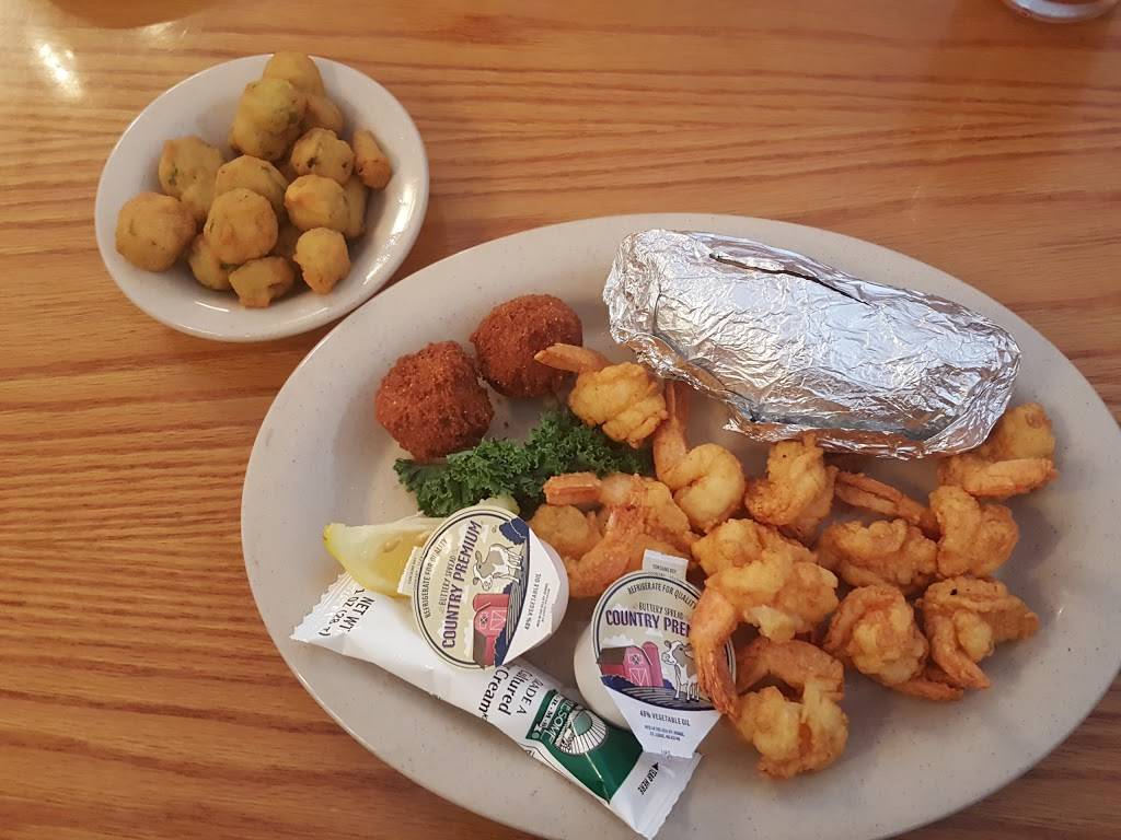 Sams Crystal River Seafood | restaurant | 4626, 1152 S 6th St, Macclenny, FL 32063, USA | 9042593522 OR +1 904-259-3522