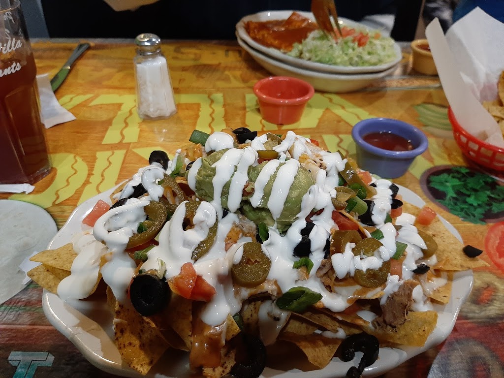 Mexican Villa East | restaurant | 1337 E Sunshine St, Springfield, MO 65804, USA | 4178871010 OR +1 417-887-1010