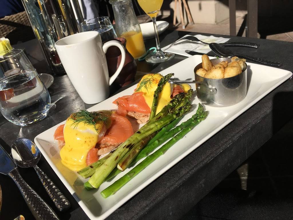 Cast & Plow | restaurant | 4375 Admiralty Way, Marina Del Rey, CA 90292, USA | 3105744333 OR +1 310-574-4333