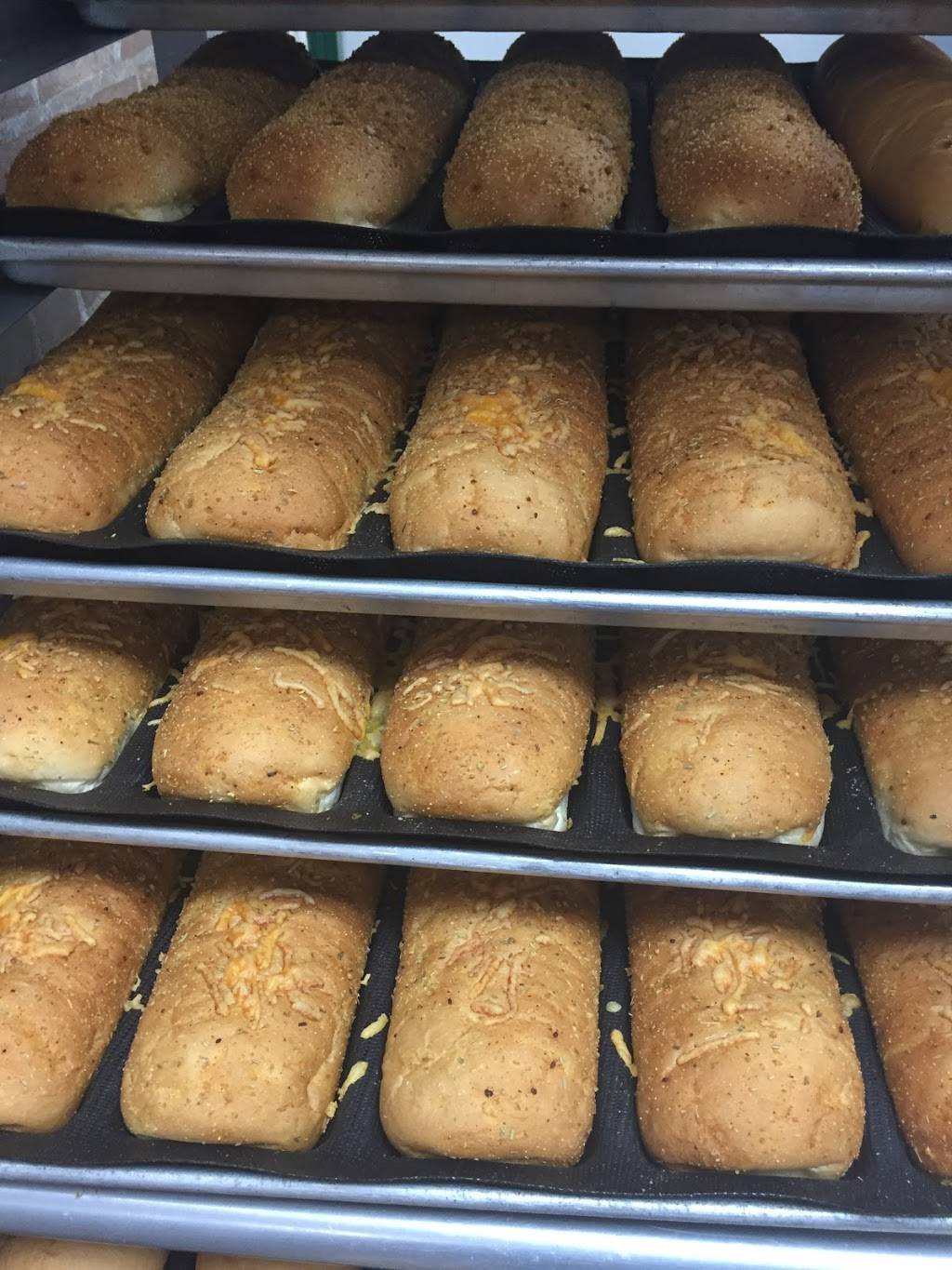 Subway | restaurant | 471 Farmington Ave, Hartford, CT 06105, USA | 8602325429 OR +1 860-232-5429