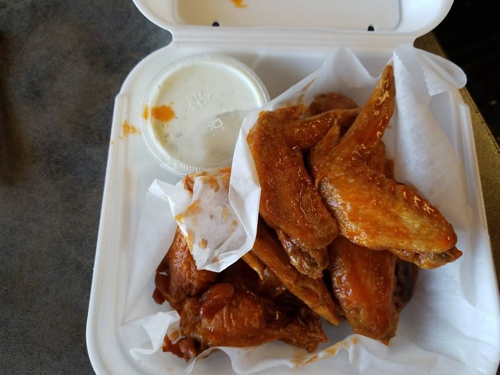 Dbos Wings N More | restaurant | 4407 Elvis Presley Blvd, Memphis, TN 38116, USA | 9013459464 OR +1 901-345-9464