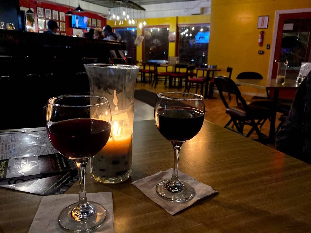 Suttle Bistro | restaurant | Gary, IN 46403, USA | 2192906900 OR +1 219-290-6900