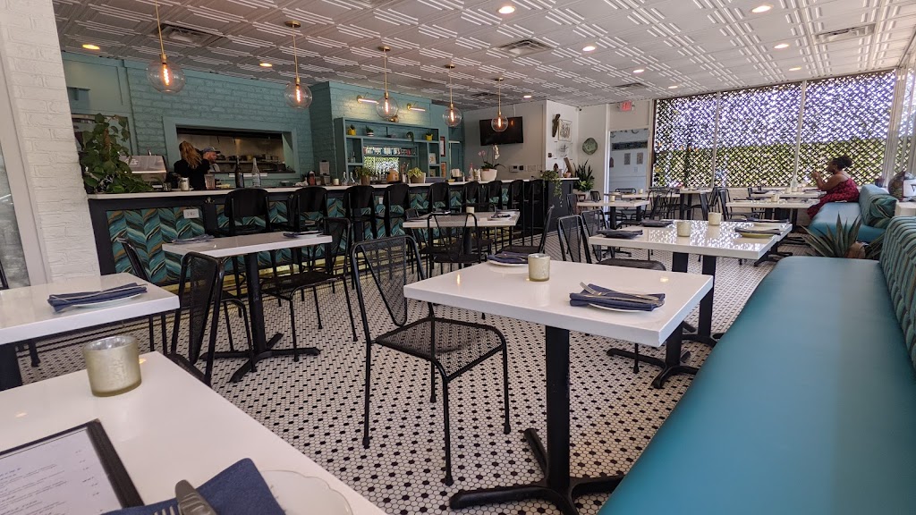 Patois | restaurant | 652 St Andrews Blvd, Charleston, SC 29407, USA | 8437249484 OR +1 843-724-9484