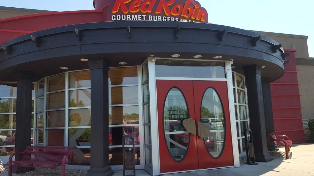 Red Robin Gourmet Burgers and Brews | restaurant | 1440 Mexico Loop Rd E, OFallon, MO 63366, USA | 6362810383 OR +1 636-281-0383