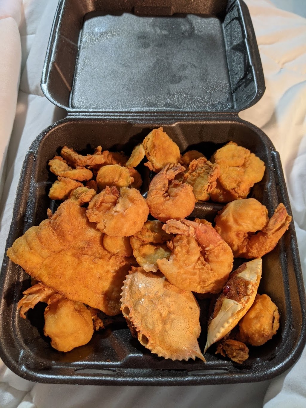 Circle Grill | restaurant | 5325 Cotton St, Graceville, FL 32440, USA | 8502633292 OR +1 850-263-3292