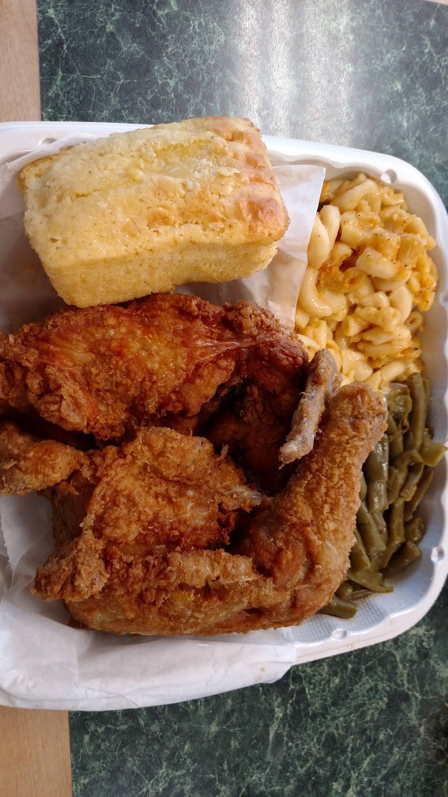 Henrys Soul Cafe | cafe | 5431 Indian Head Hwy, Oxon Hill, MD 20745, USA | 3017496856 OR +1 301-749-6856