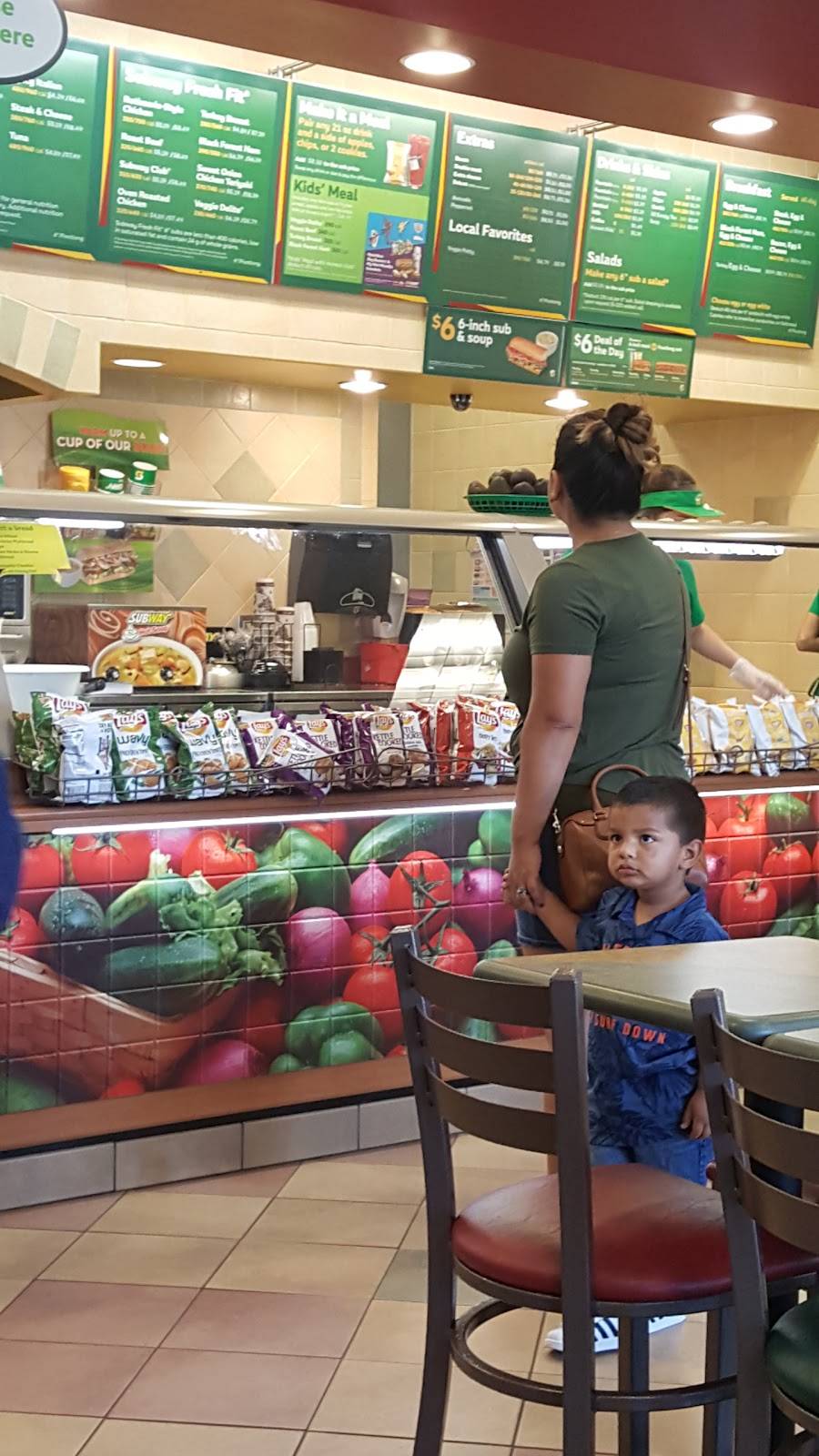 Subway | restaurant | 4208 Rosedale Hwy, Bakersfield, CA 93308, USA | 6616331561 OR +1 661-633-1561