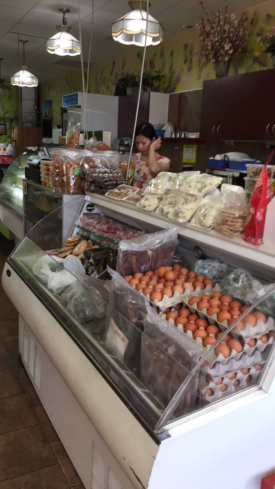 Thuy Restaurant | restaurant | 3-2437 Finch Ave W, North York, ON M9M 2E7, Canada | 4167408808 OR +1 416-740-8808