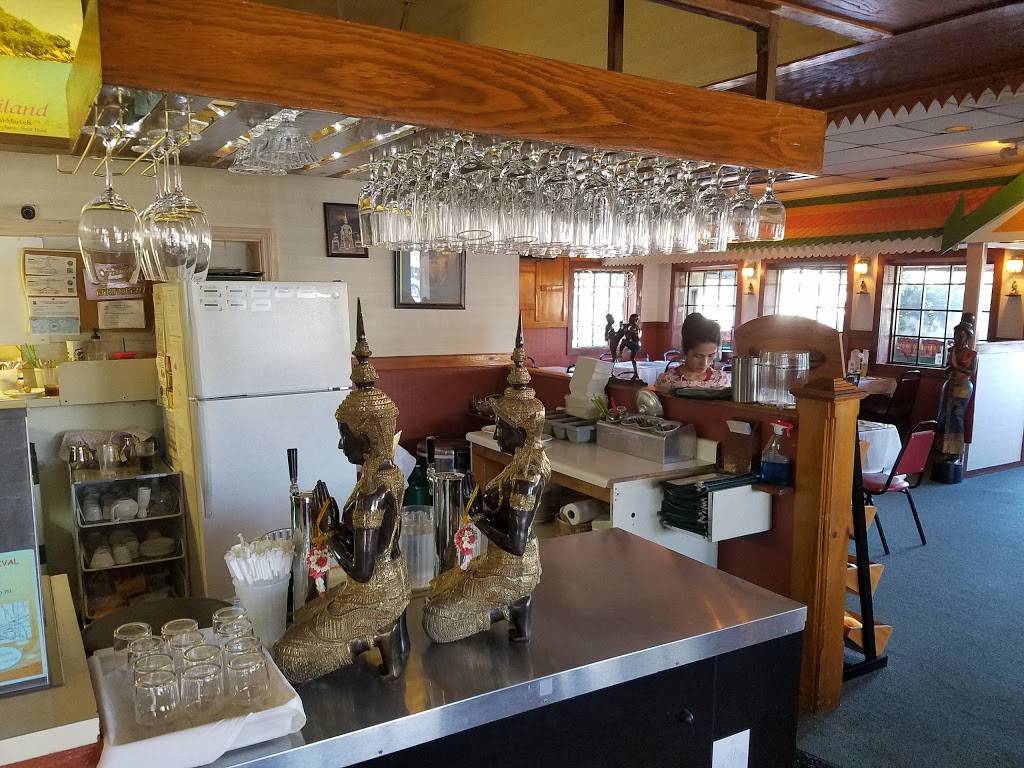 Royal Thai Cuisine - Orlando | restaurant | 1202 N Semoran Blvd, Orlando, FL 32807, USA | 4072750776 OR +1 407-275-0776
