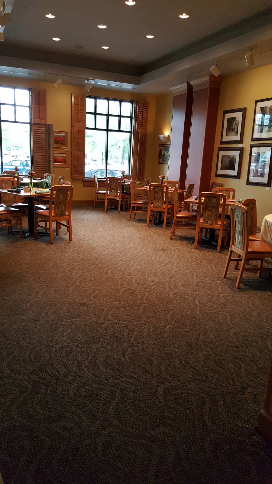 212 Market Restaurant | restaurant | 212 Market St, Chattanooga, TN 37402, USA | 4232651212 OR +1 423-265-1212