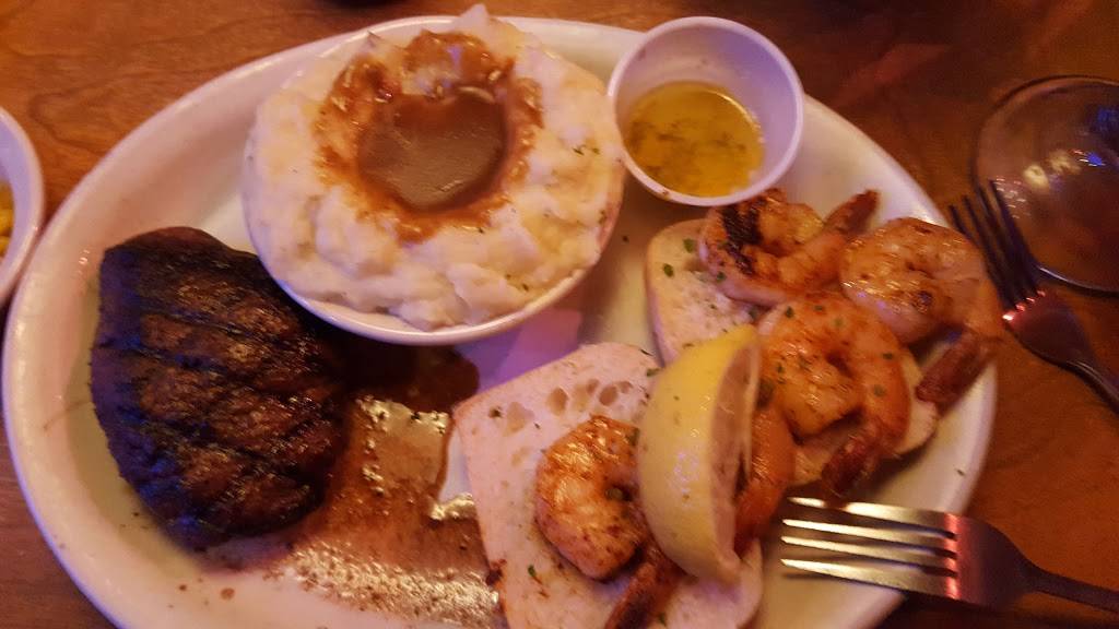 Texas Roadhouse | restaurant | 10450 E Independence Blvd, Matthews, NC 28105, USA | 7048140285 OR +1 704-814-0285