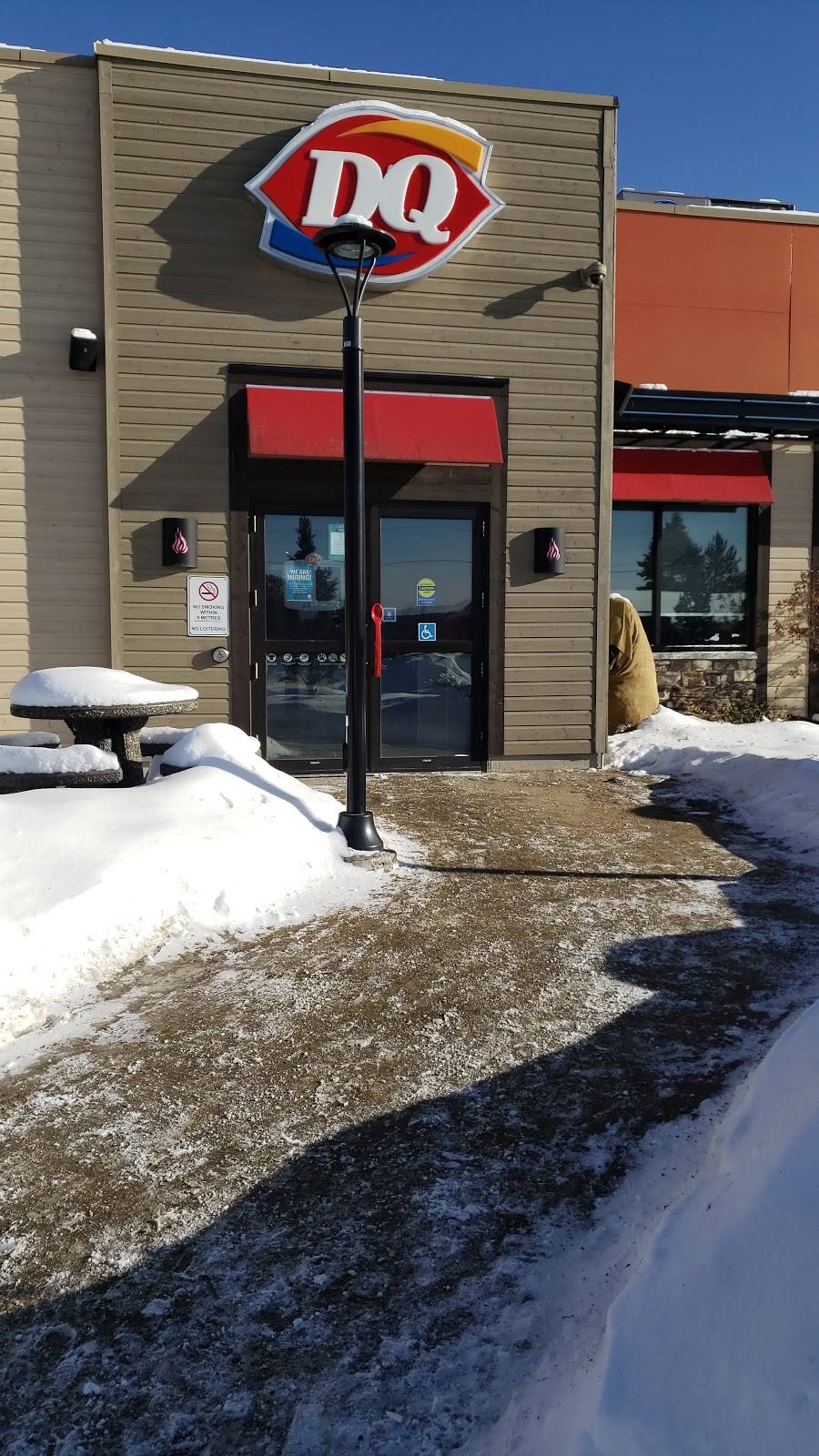 Dairy Queen Grill & Chill | restaurant | 4 Bobcaygeon Rd, Minden, ON K0M 2K0, Canada | 7052862888 OR +1 705-286-2888