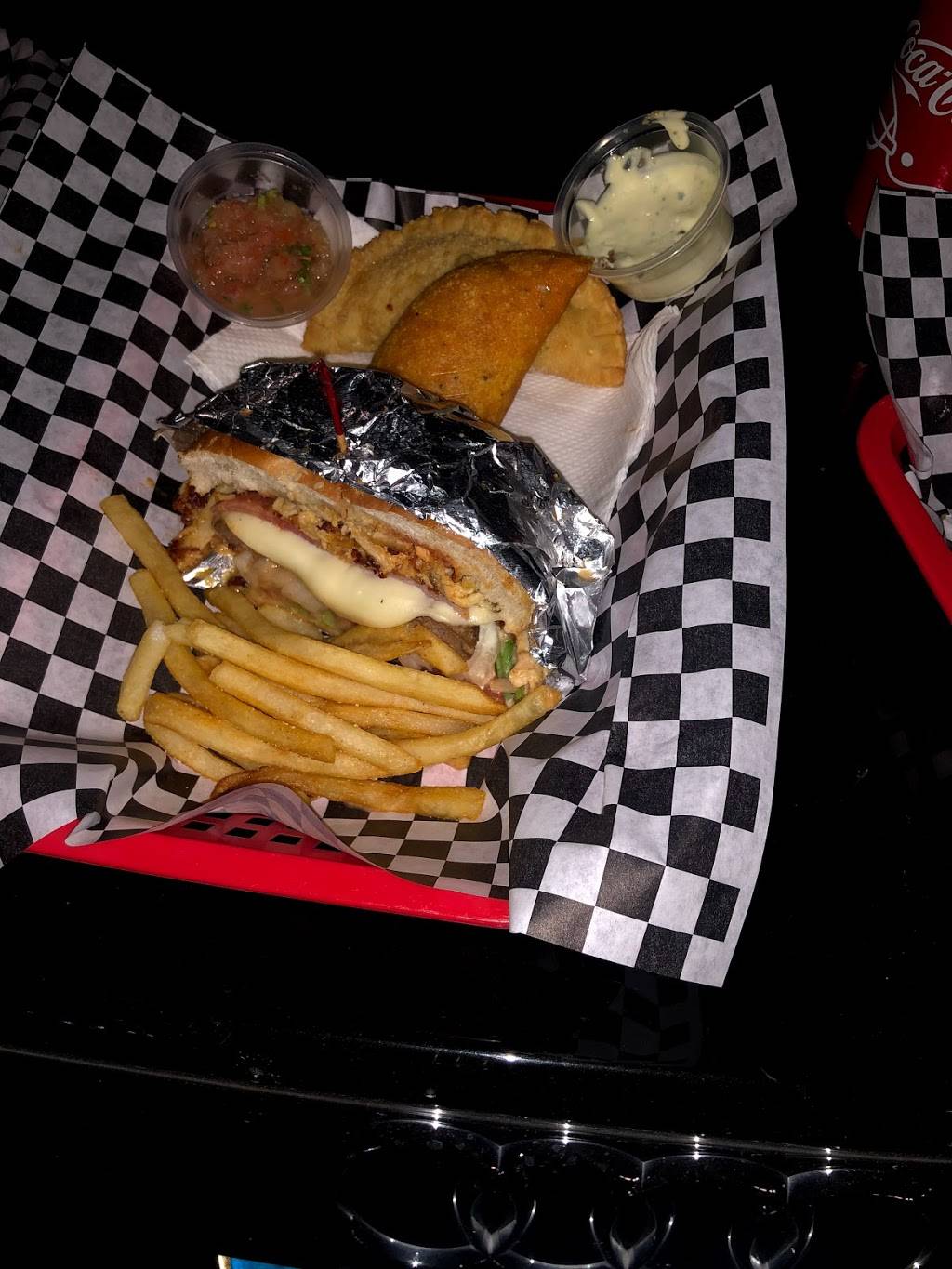 mimas kitchen | restaurant | 1961 E Charleston Blvd, Las Vegas, NV 89104, USA | 7026282493 OR +1 702-628-2493