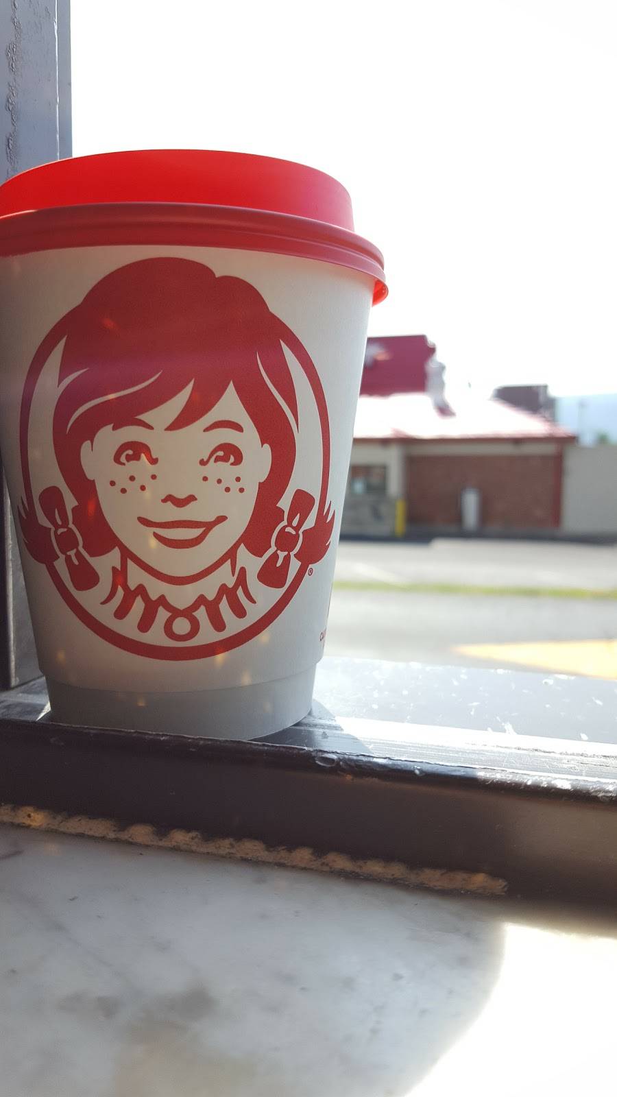 Wendys | restaurant | 327 W Reservoir Rd, Woodstock, VA 22664, USA | 5404598225 OR +1 540-459-8225