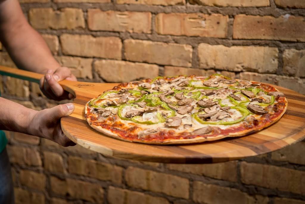 Emils Tavern on Center | restaurant | 161 Center St, Grayslake, IL 60030, USA | 8475438879 OR +1 847-543-8879