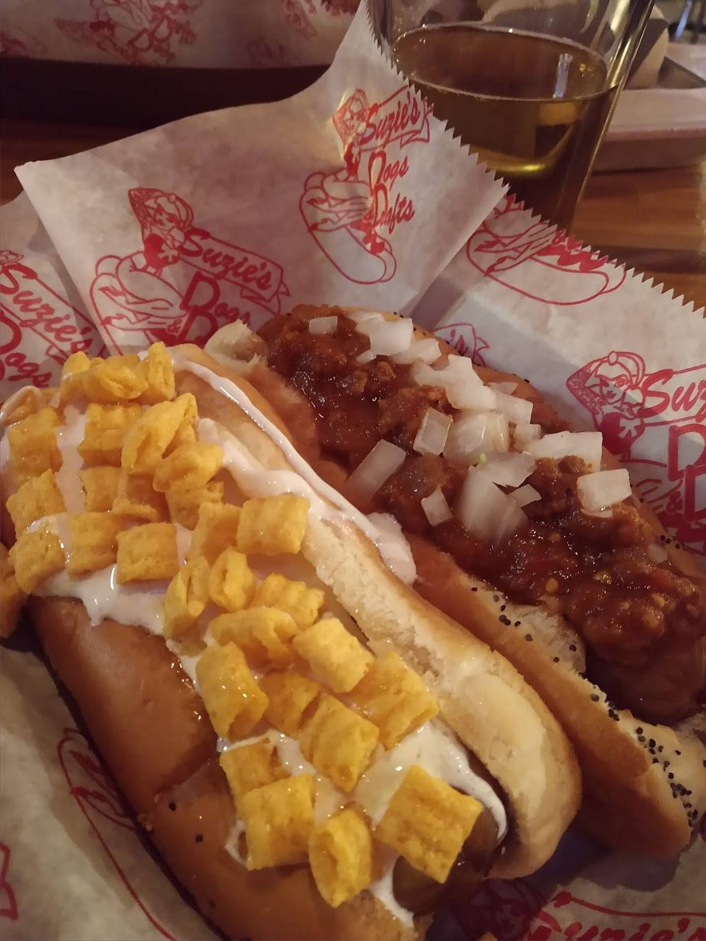 Suzies Dogs and Drafts | restaurant | 1393 Boardman-Canfield Rd, Boardman, OH 44512, USA | 3309532350 OR +1 330-953-2350