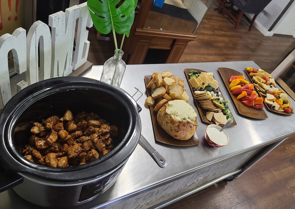 Mimis Diner | restaurant | 239 N Main St, Freeman, SD 57029, USA | 6059254454 OR +1 605-925-4454