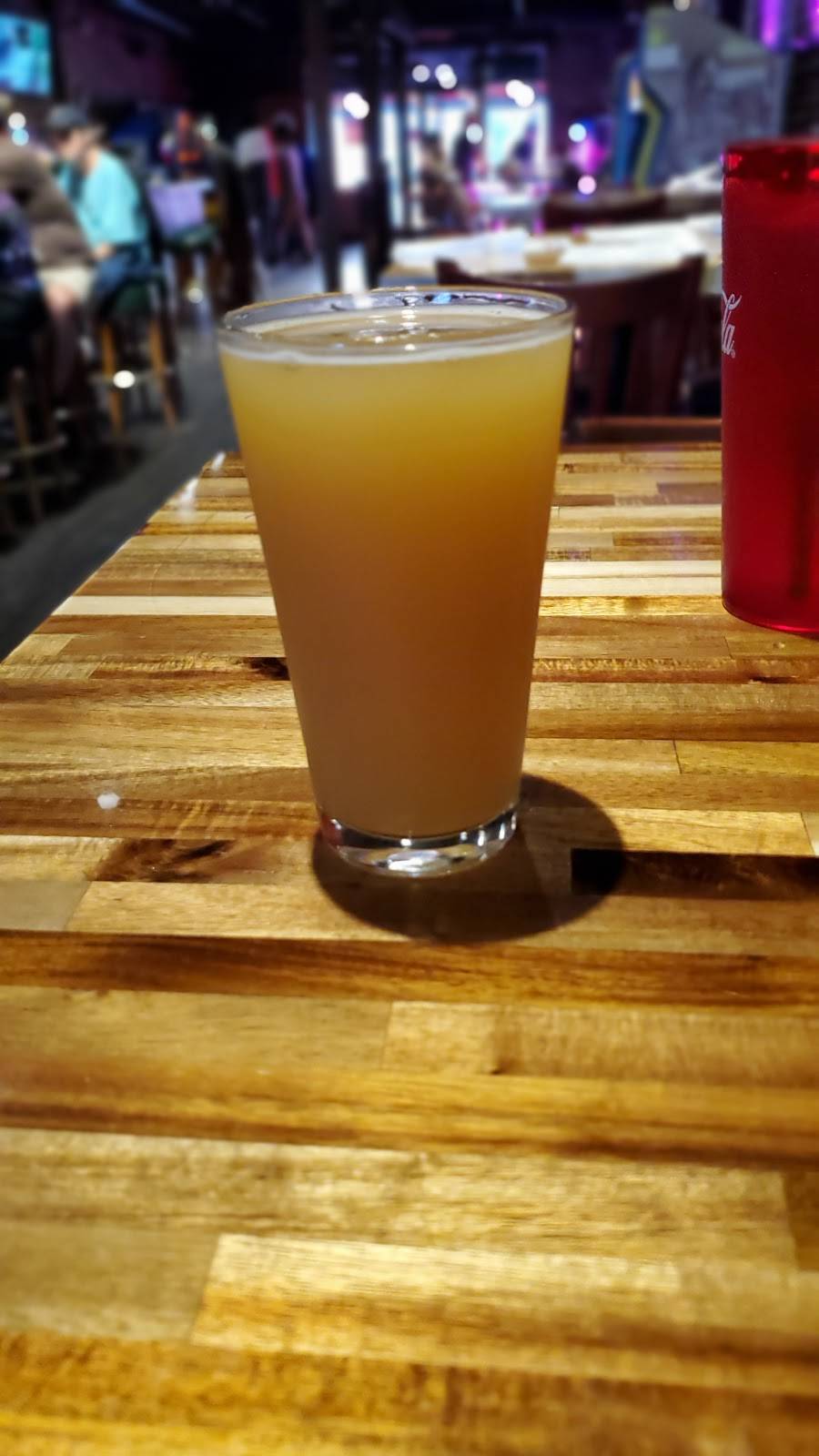 PIXELS - Pints & Bytes | restaurant | 2117 Colonial Ave, Norfolk, VA 23517, USA | 7574818253 OR +1 757-481-8253