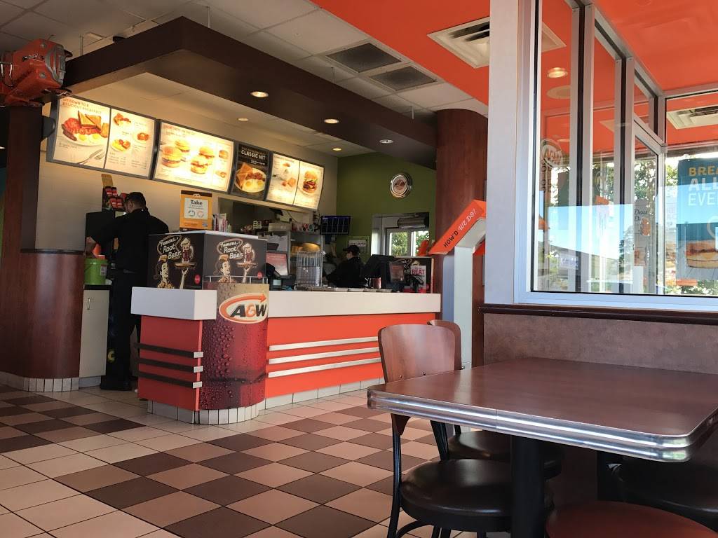 A&W Canada | restaurant | 16650 Yonge St, Newmarket, ON L3X 2N8, Canada | 9058689020 OR +1 905-868-9020