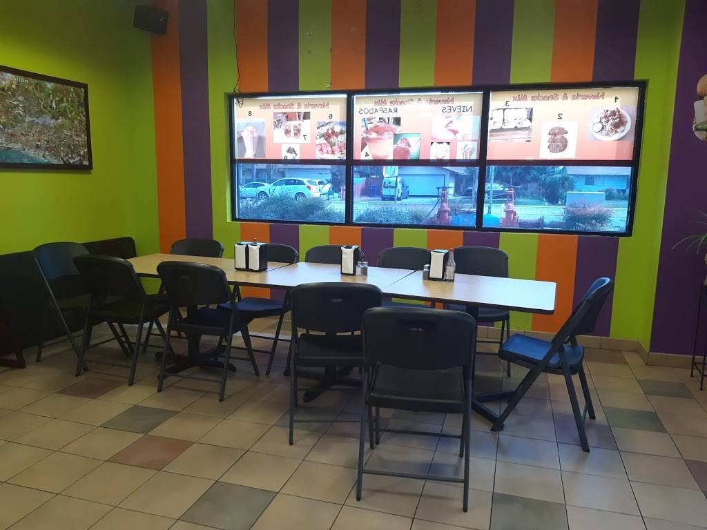 Neveria & snack mix | restaurant | 228 White Ln, Bakersfield, CA 93307, USA | 6613147438 OR +1 661-314-7438